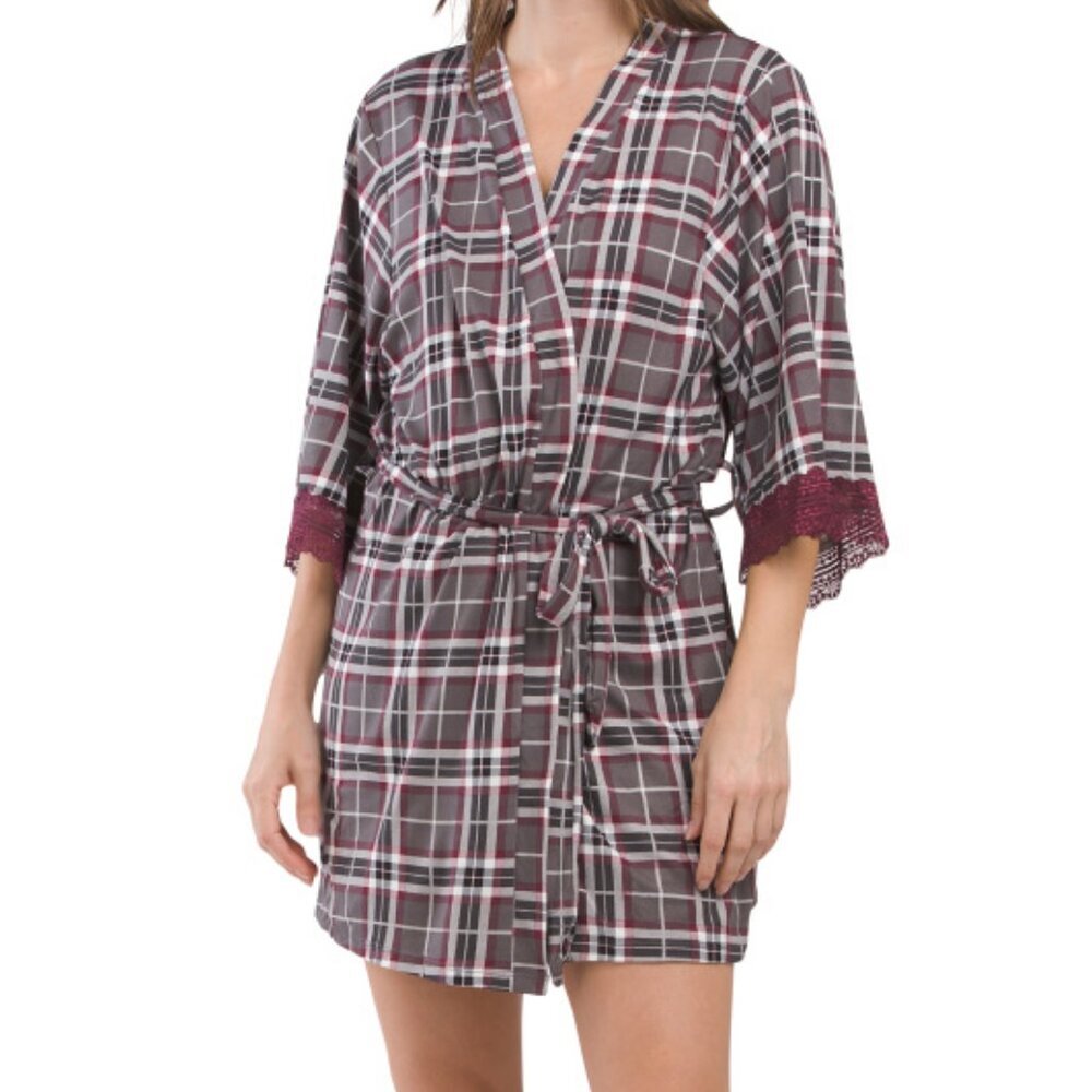 NWT I Collection Plaid Print Chemise Lace Trim & Matching Robe. Women's Medium.